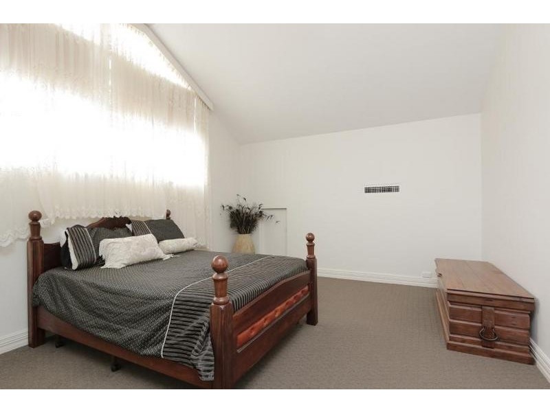 43 Monash Avenue, Como WA 6152