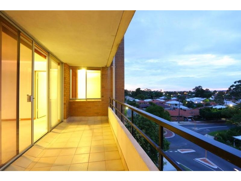 42/48 McMaster, Victoria Park WA 6100