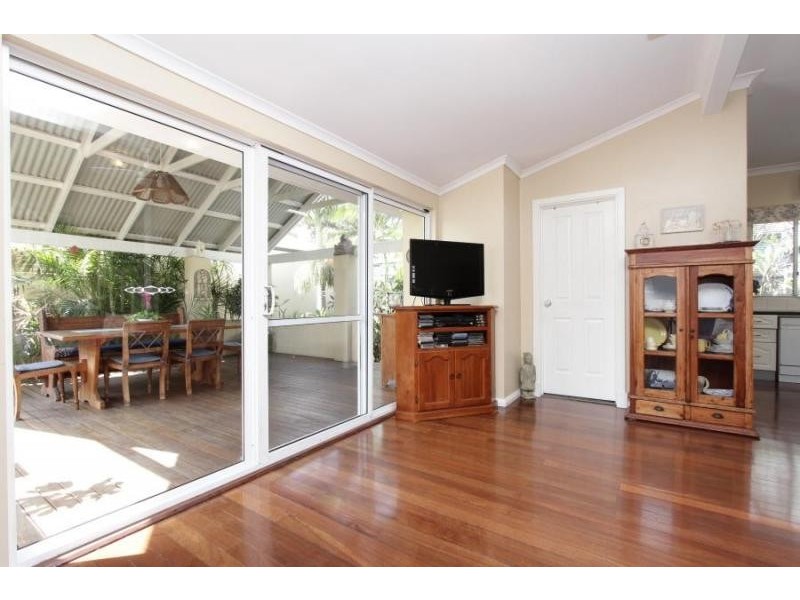 138 Lockhart Street, Como WA 6152