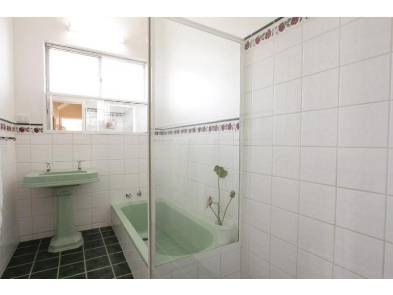 138 Lockhart Street, Como WA 6152