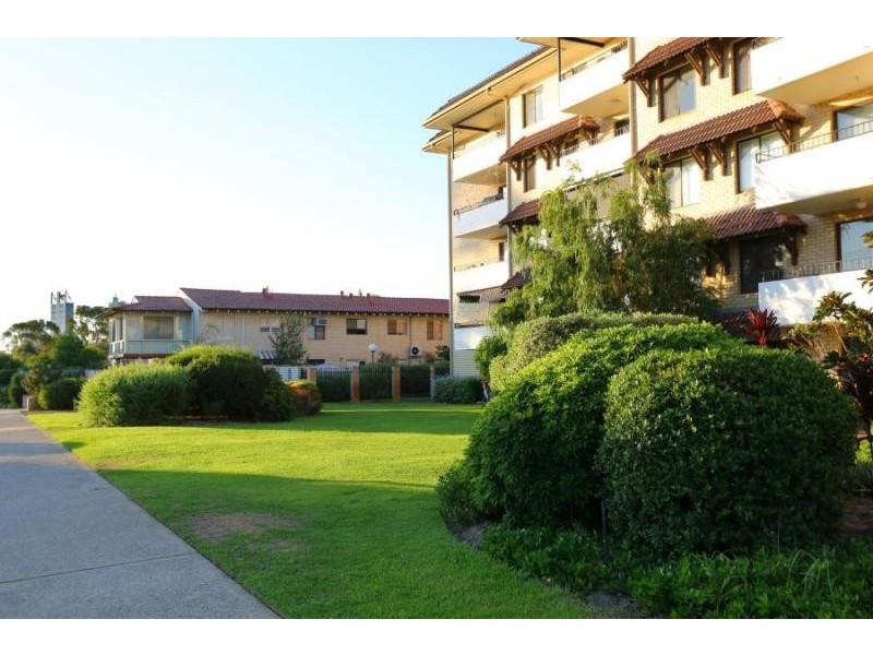 9/39 Hurlingham Road, South Perth WA 6151