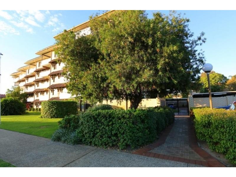 9/39 Hurlingham Road, South Perth WA 6151