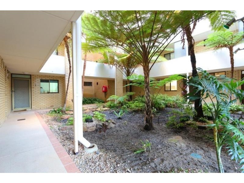 9/39 Hurlingham Road, South Perth WA 6151