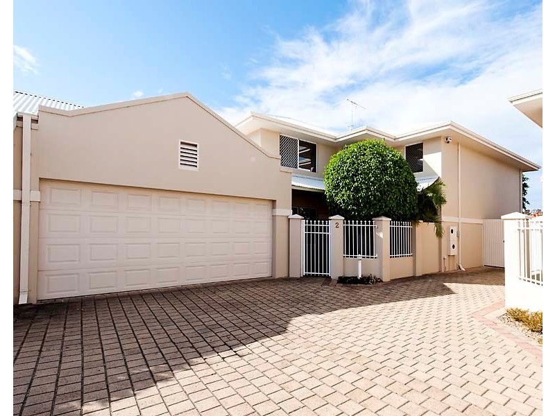 2/44 Lockhart Street, Como WA 6152