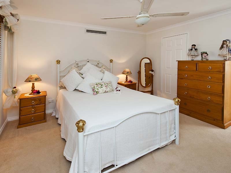 2/44 Lockhart Street, Como WA 6152