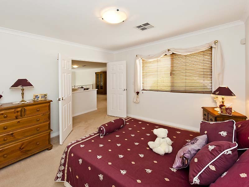 2/44 Lockhart Street, Como WA 6152