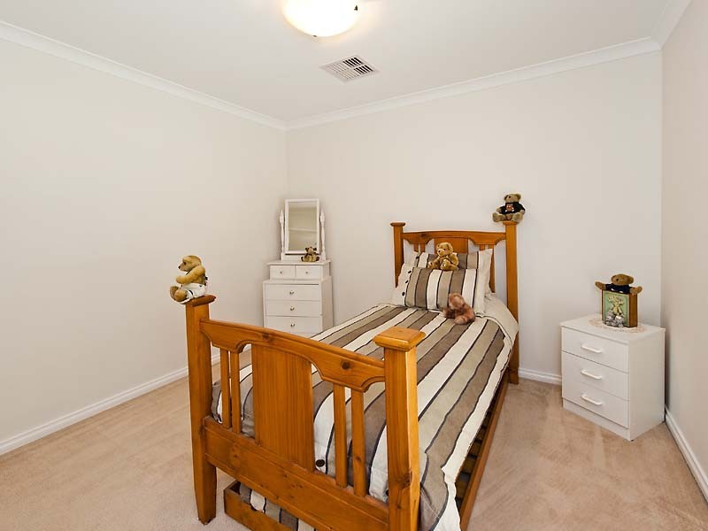 2/44 Lockhart Street, Como WA 6152