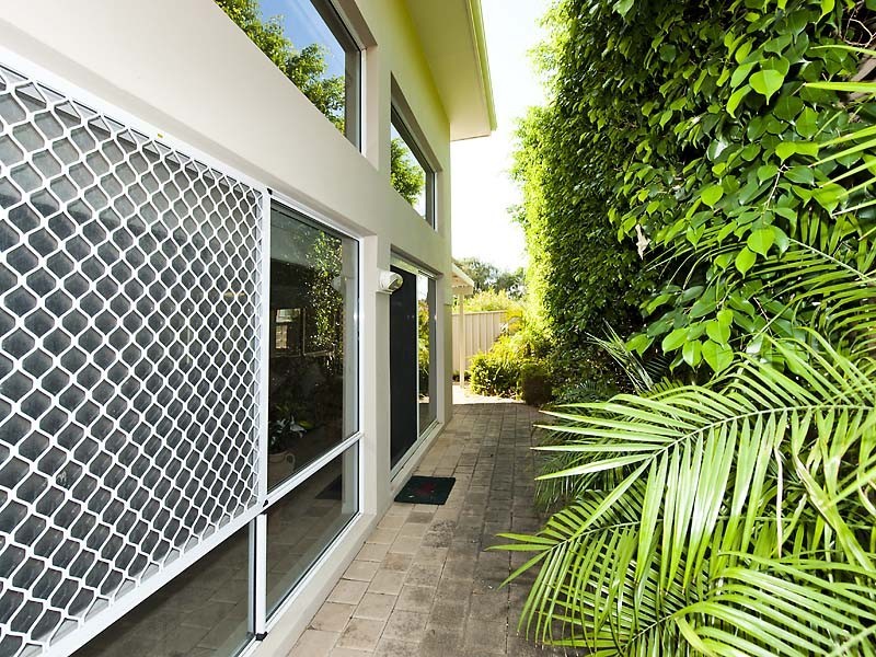 2/44 Lockhart Street, Como WA 6152