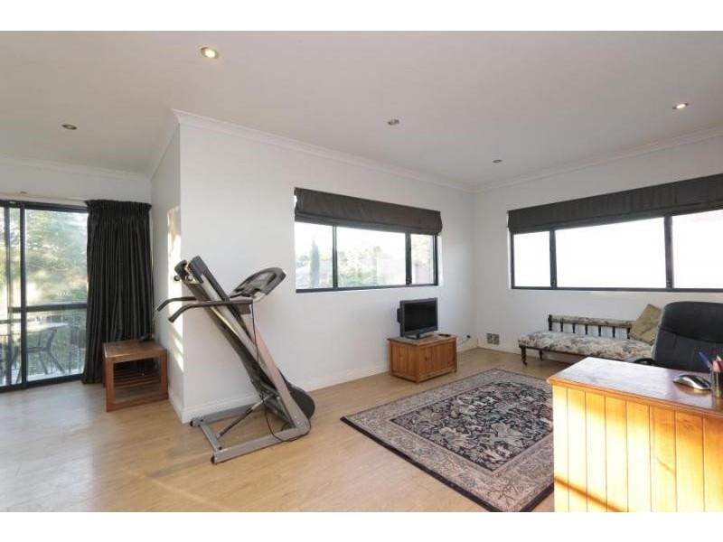 13 Mofflyn Circle, East Victoria Park WA 6101