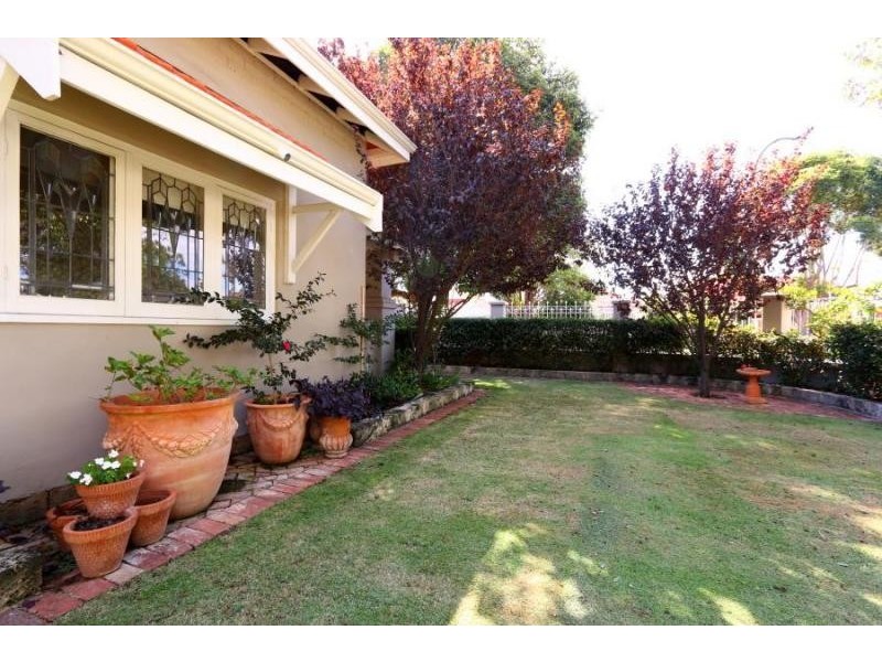 1 Fortune Street, South Perth WA 6151