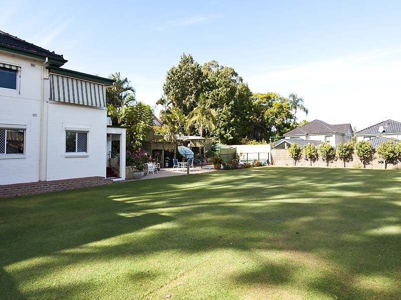 19 Glyde Street, South Perth WA 6151