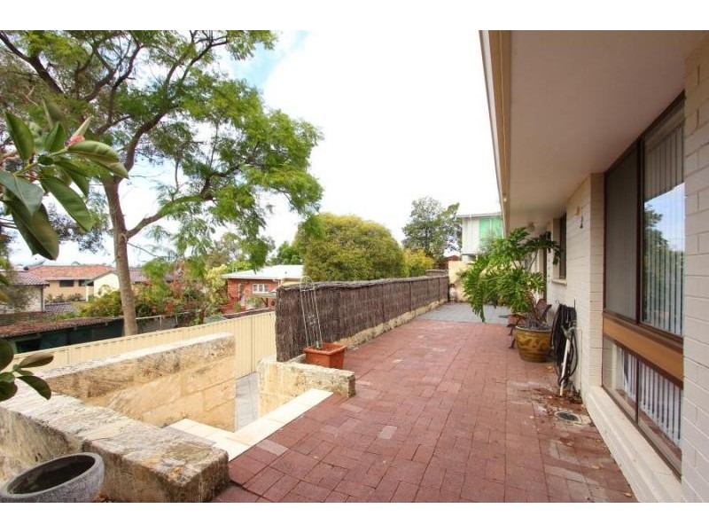 44B Letchworth Centre, Salter Point WA 6152