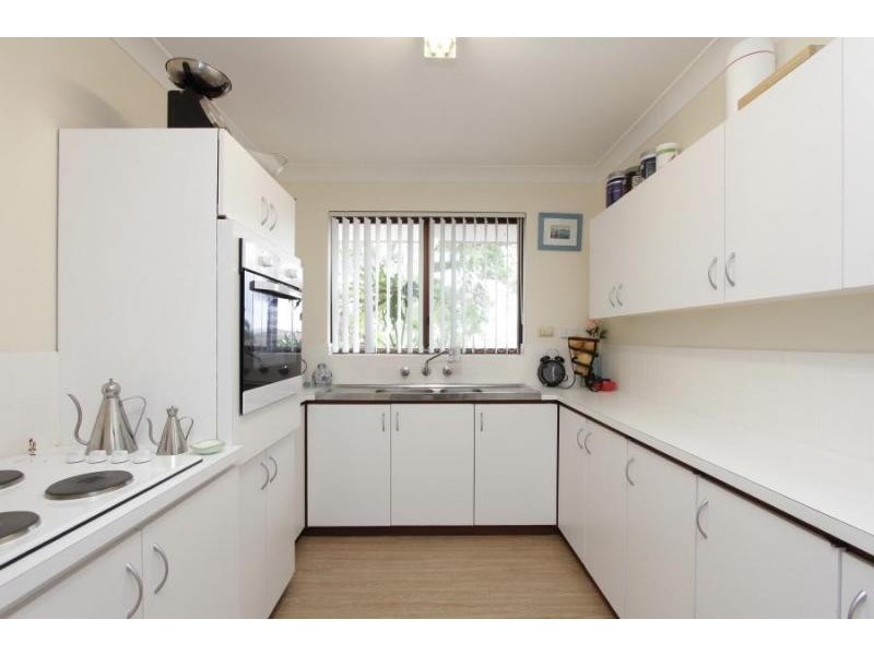 44B Letchworth Centre, Salter Point WA 6152