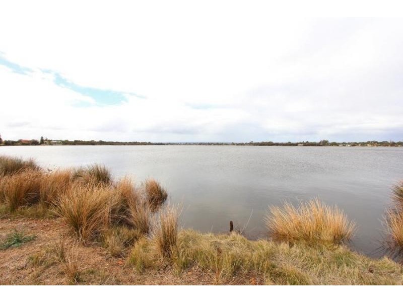 44B Letchworth Centre, Salter Point WA 6152
