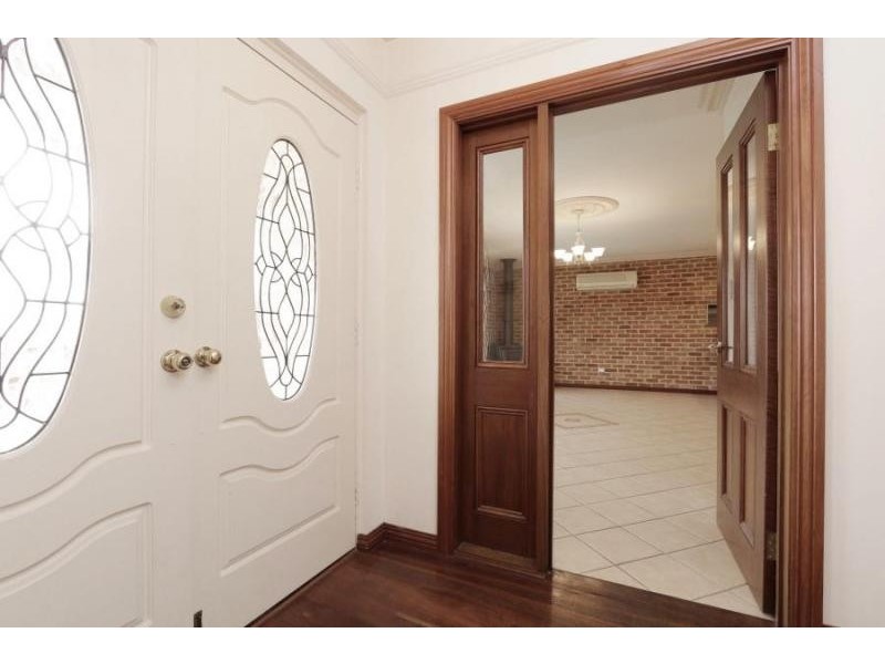 59 River Way, Salter Point WA 6152