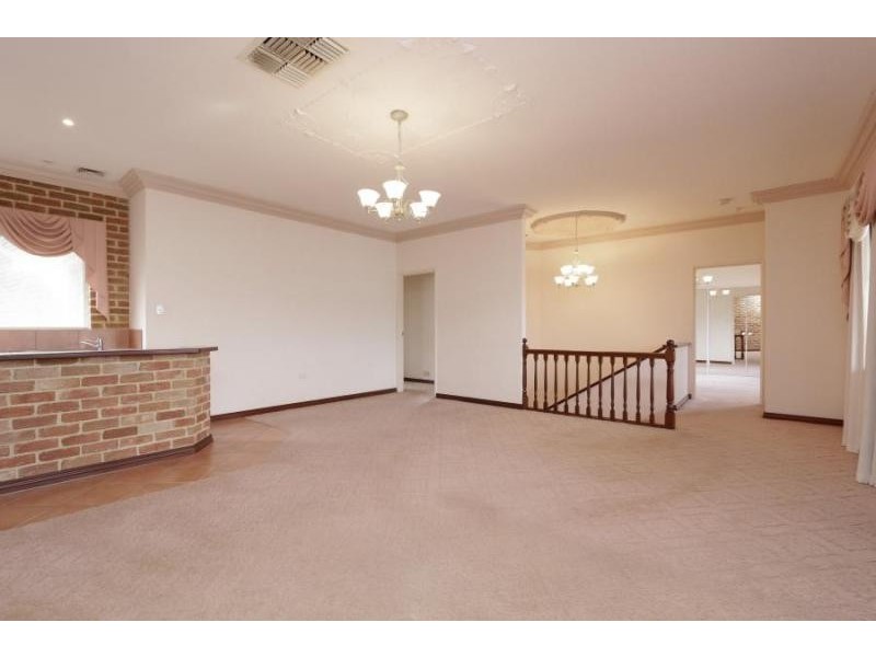 59 River Way, Salter Point WA 6152