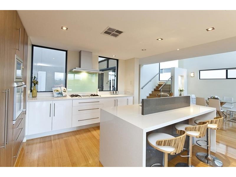 2/43 South Terrace, Como WA 6152