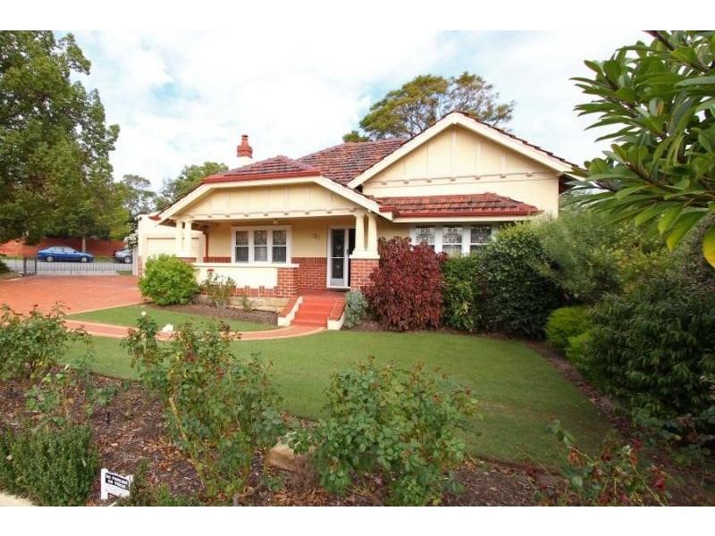 135 South Terrace, Como WA 6152