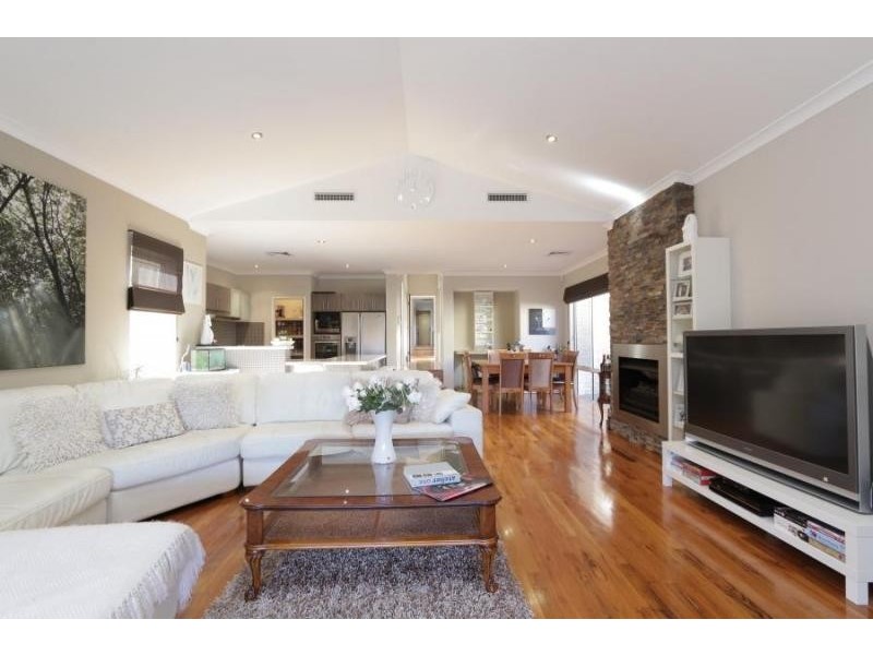 75 Welwyn Avenue, Salter Point WA 6152