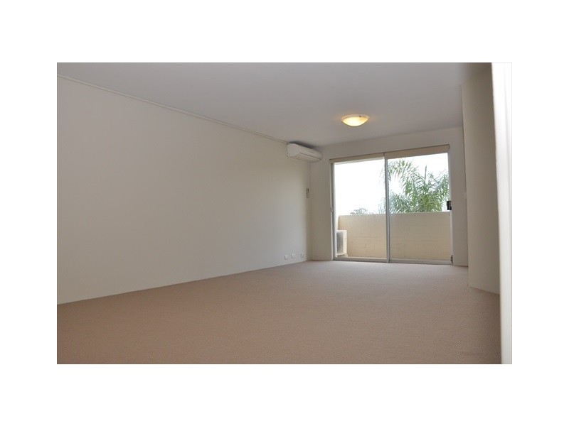 15W/107 Washington, Victoria Park WA 6100