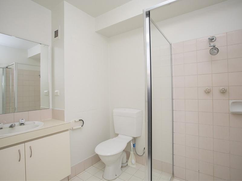 15W/107 Washington, Victoria Park WA 6100