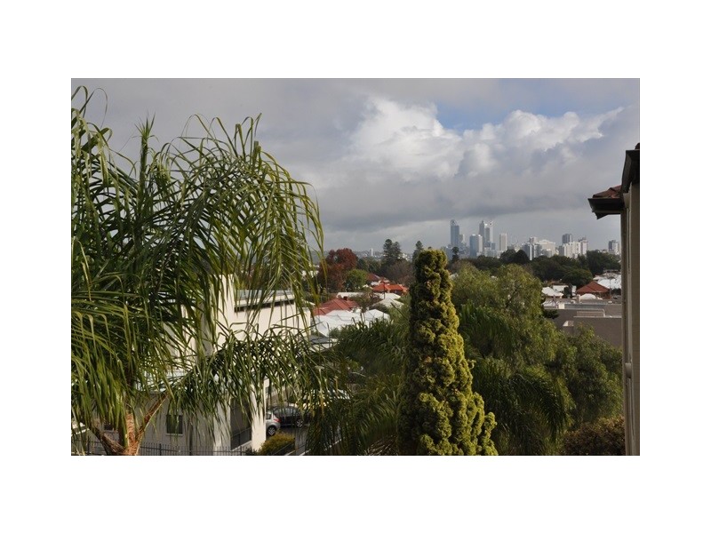 15W/107 Washington, Victoria Park WA 6100