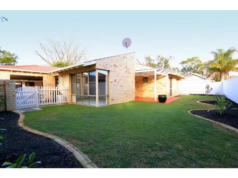 2/89 Edgecumbe Street, Como WA 6152