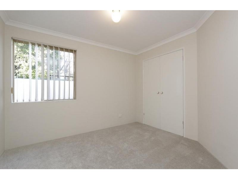 2/89 Edgecumbe Street, Como WA 6152