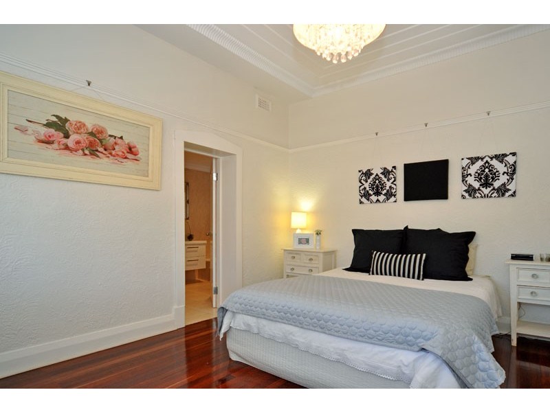 12 Carey Street, Kensington WA 6151