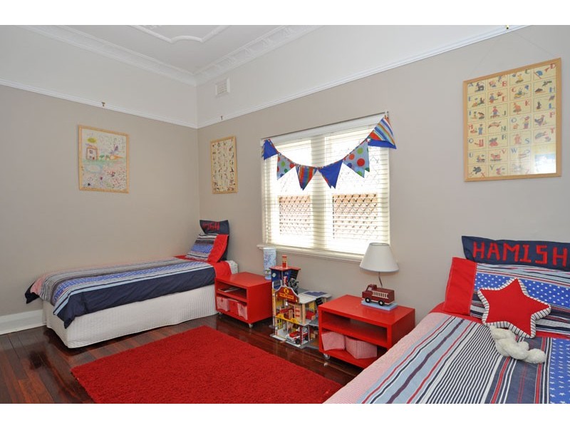 12 Carey Street, Kensington WA 6151