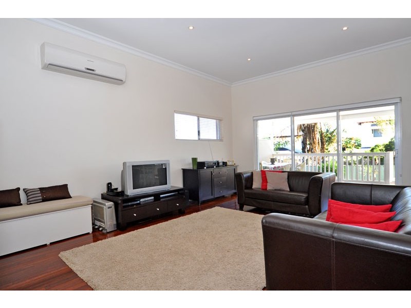 12 Carey Street, Kensington WA 6151