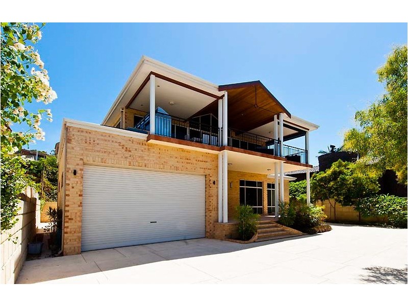 12 Salter Point Parade, Salter Point WA 6152