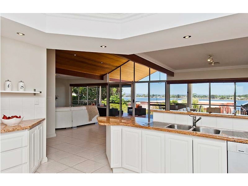 12 Salter Point Parade, Salter Point WA 6152