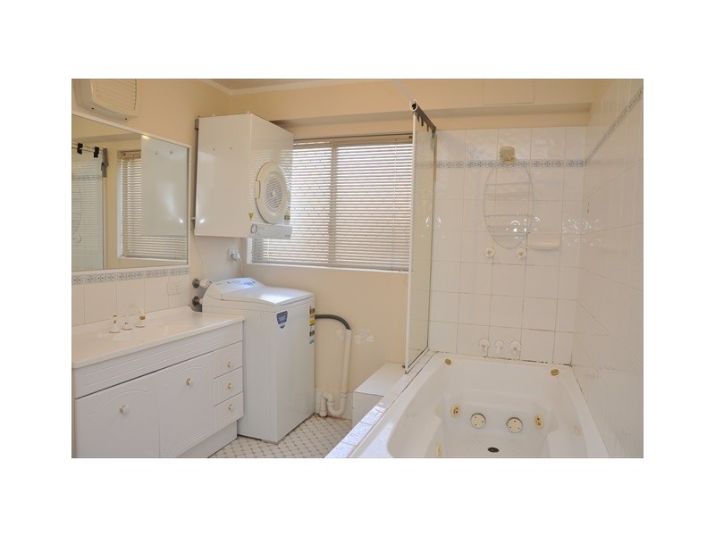 1/322 Canning Hwy, Como WA 6152