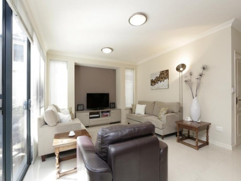 89 McDonald Street, Como WA 6152