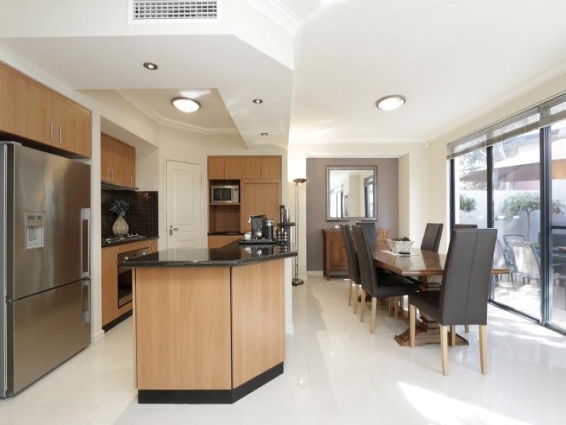 89 McDonald Street, Como WA 6152