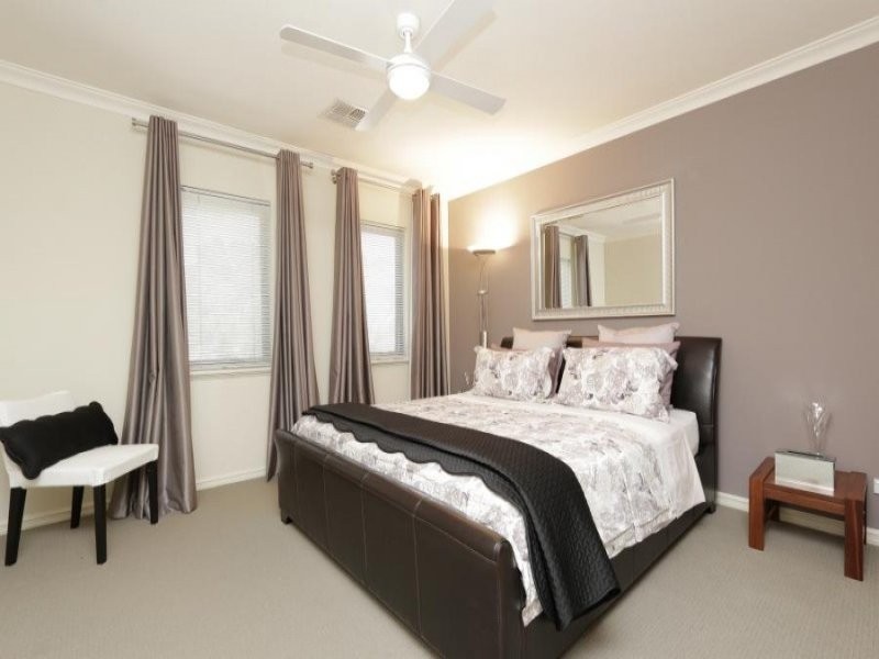 89 McDonald Street, Como WA 6152