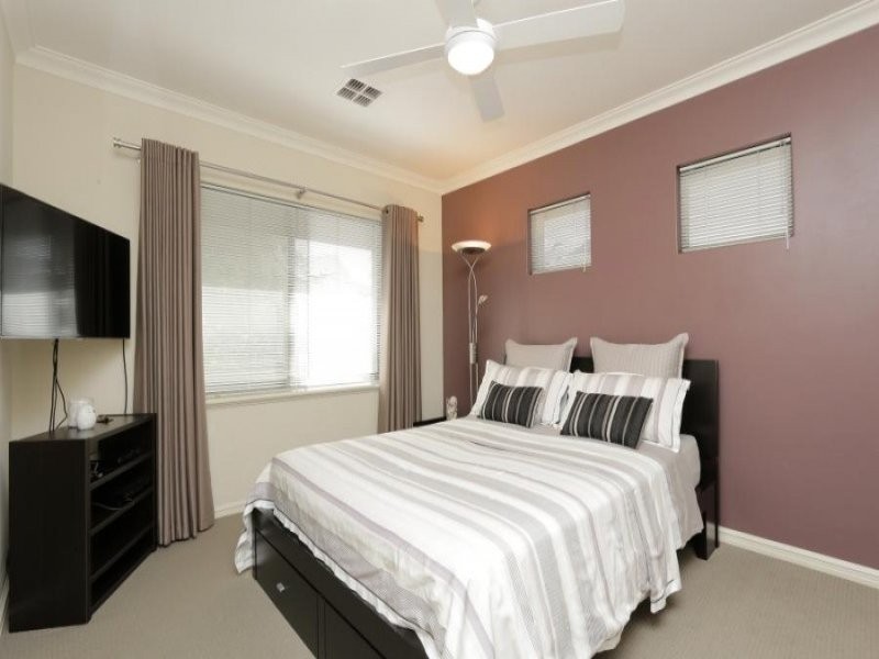 89 McDonald Street, Como WA 6152