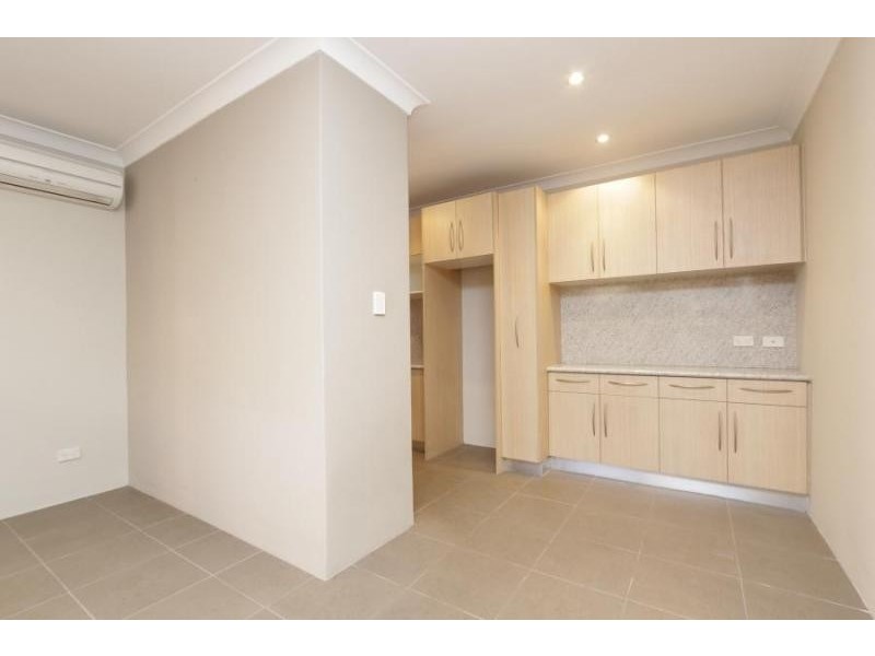 9/176 Labouchere Road, Como WA 6152