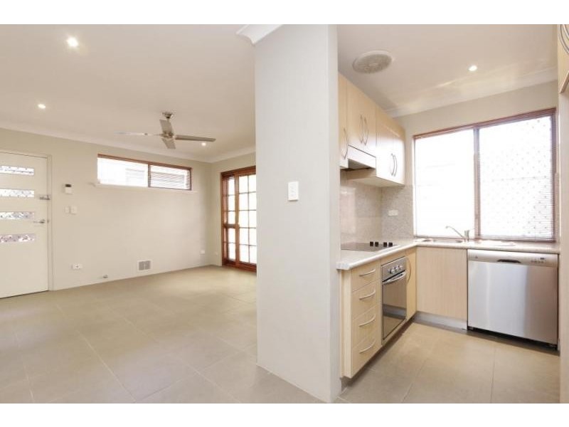 9/176 Labouchere Road, Como WA 6152