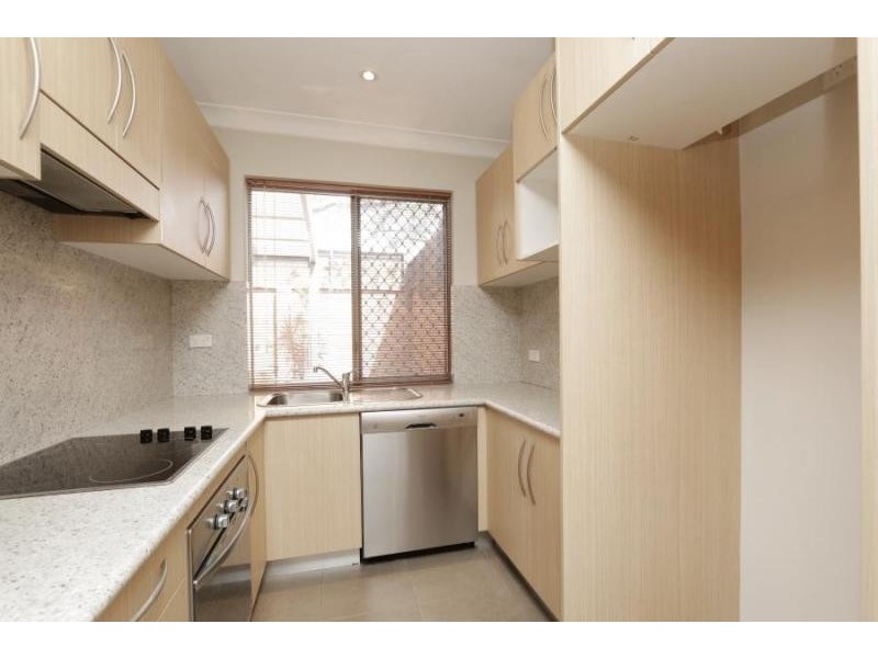 9/176 Labouchere Road, Como WA 6152