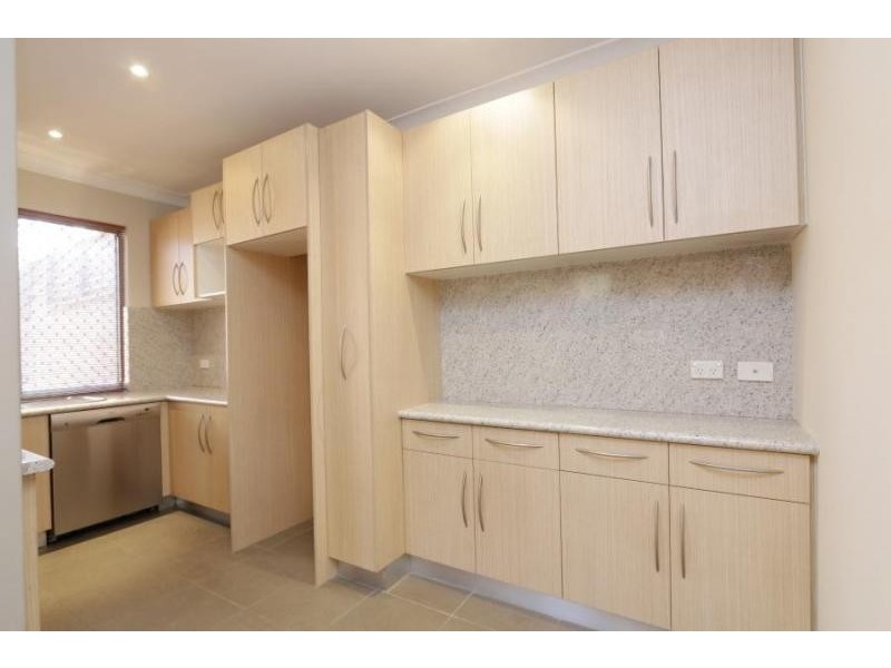 9/176 Labouchere Road, Como WA 6152