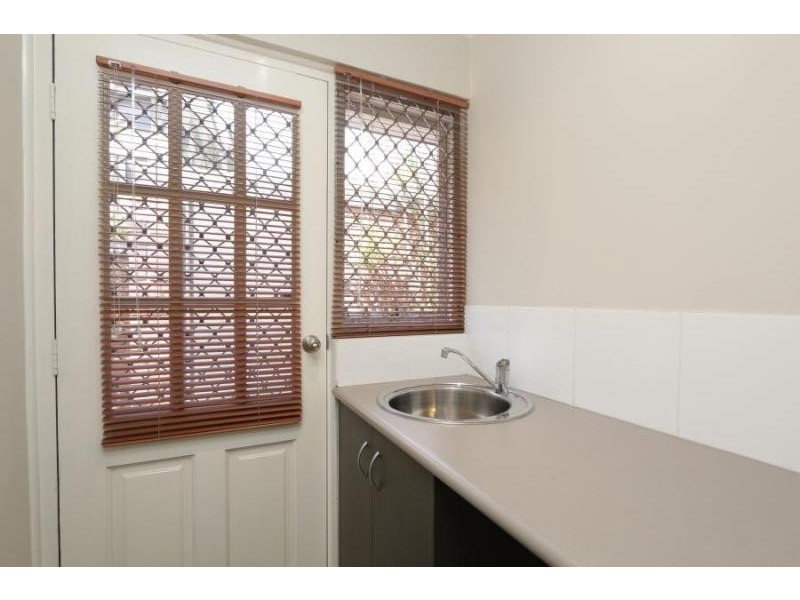 9/176 Labouchere Road, Como WA 6152