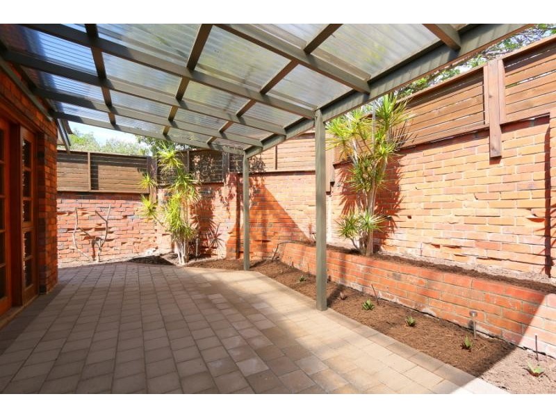 9/176 Labouchere Road, Como WA 6152