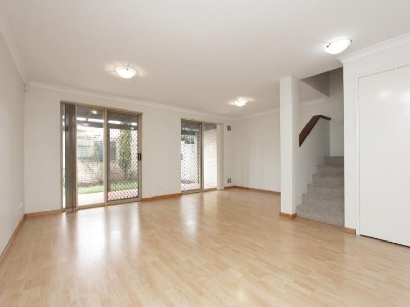 1/17 Flynn Street, Churchlands WA 6018