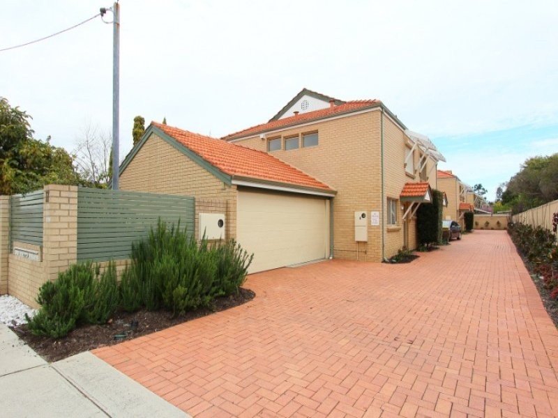 1/17 Flynn Street, Churchlands WA 6018