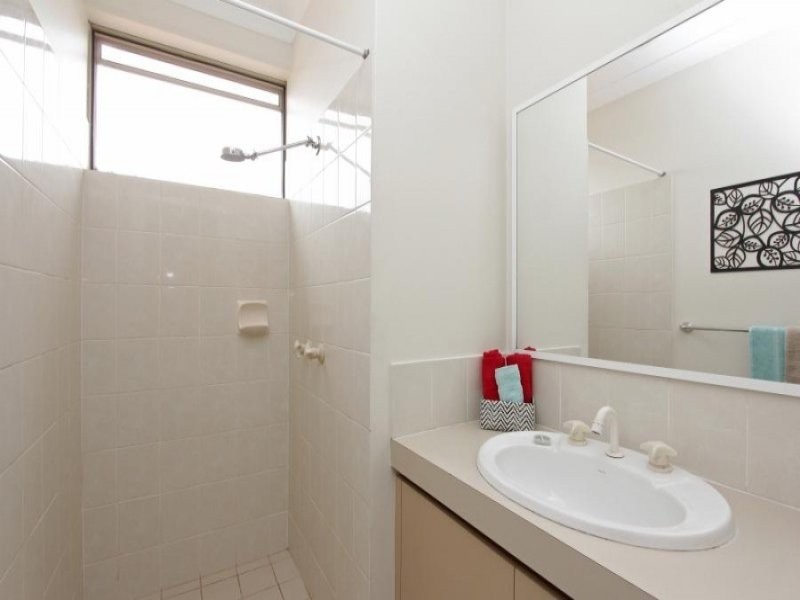 1/17 Flynn Street, Churchlands WA 6018