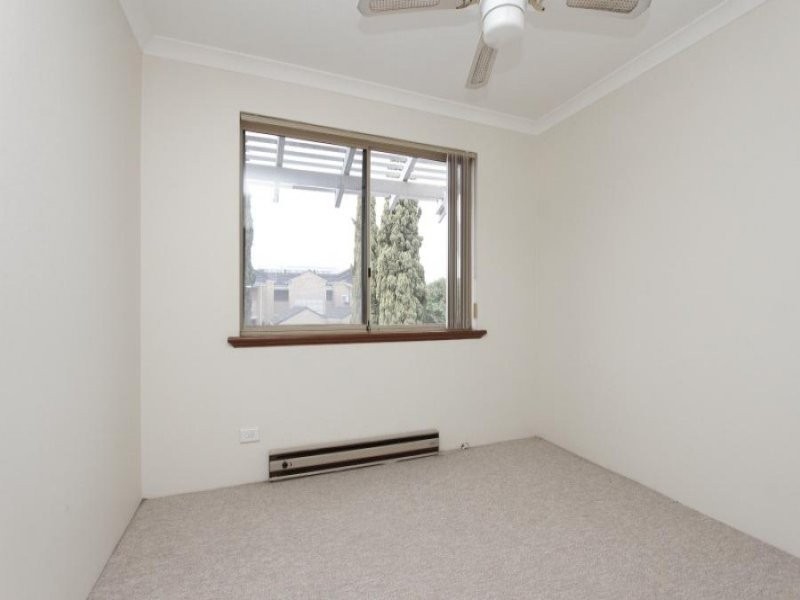 1/17 Flynn Street, Churchlands WA 6018