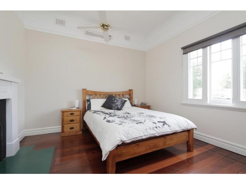 16 Cardiff Street, East Victoria Park WA 6101