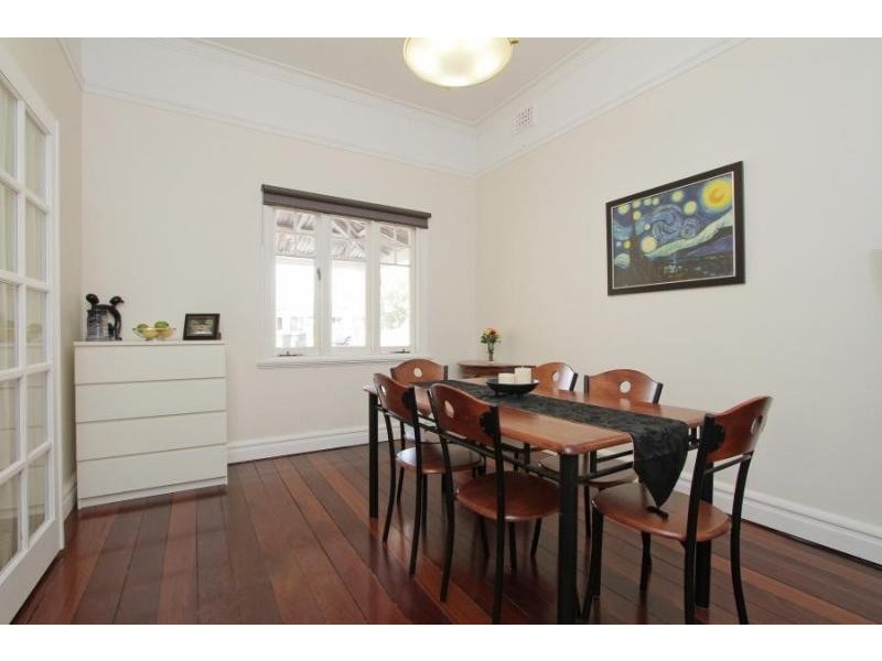 16 Cardiff Street, East Victoria Park WA 6101